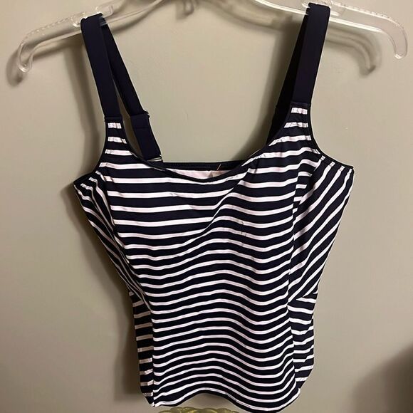 EXCELLENT CONDITION LAND’S END STRIPED TANKINI WITH PADDED SHELF BRA SIZE 10 - Picture 1 of 5